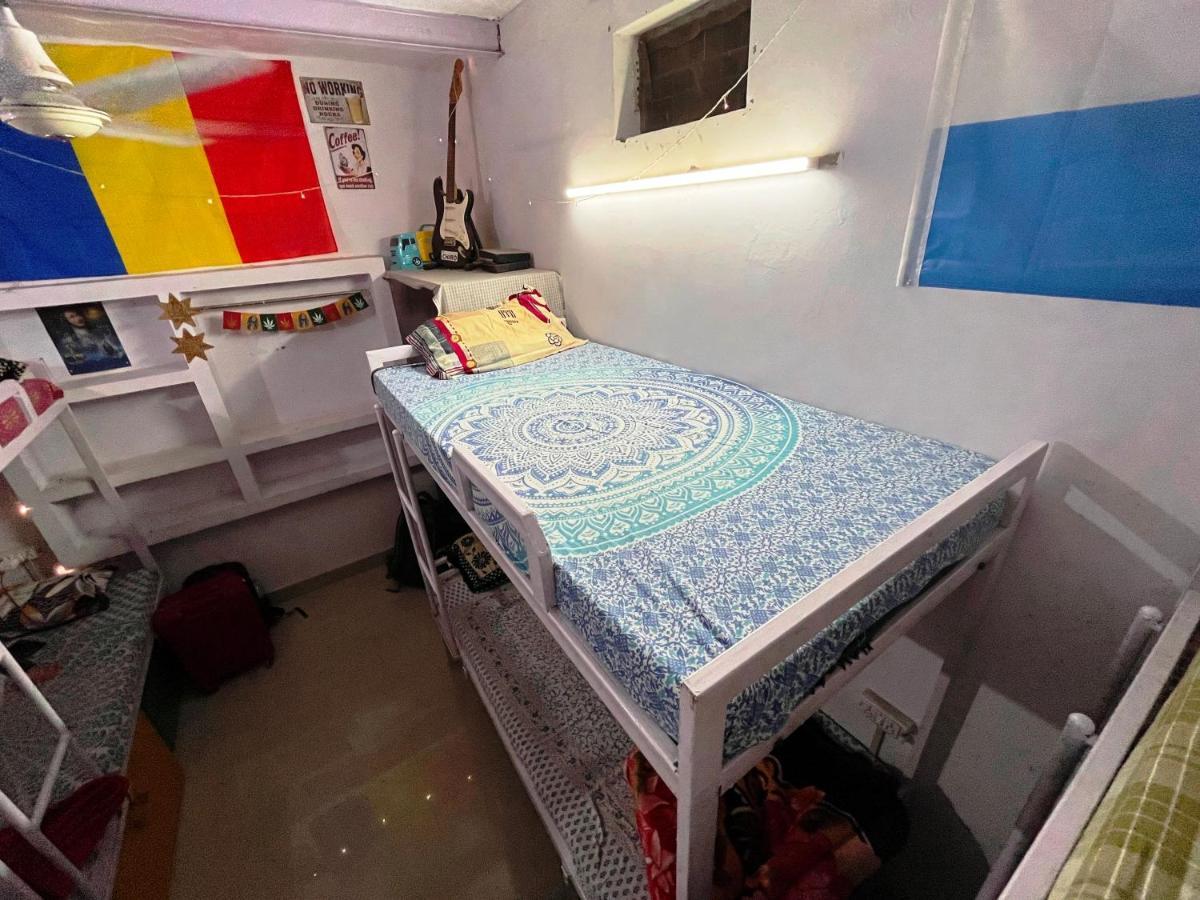 Zigzag Homestay Agra  Exteriör bild