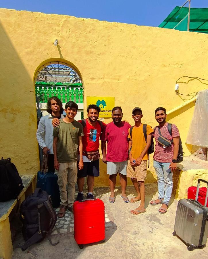Zigzag Homestay Agra  Exteriör bild