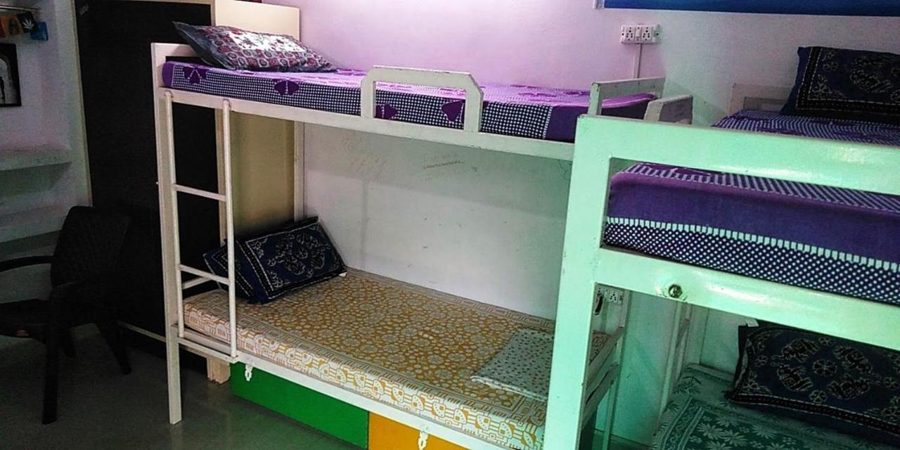 Zigzag Homestay Agra  Exteriör bild