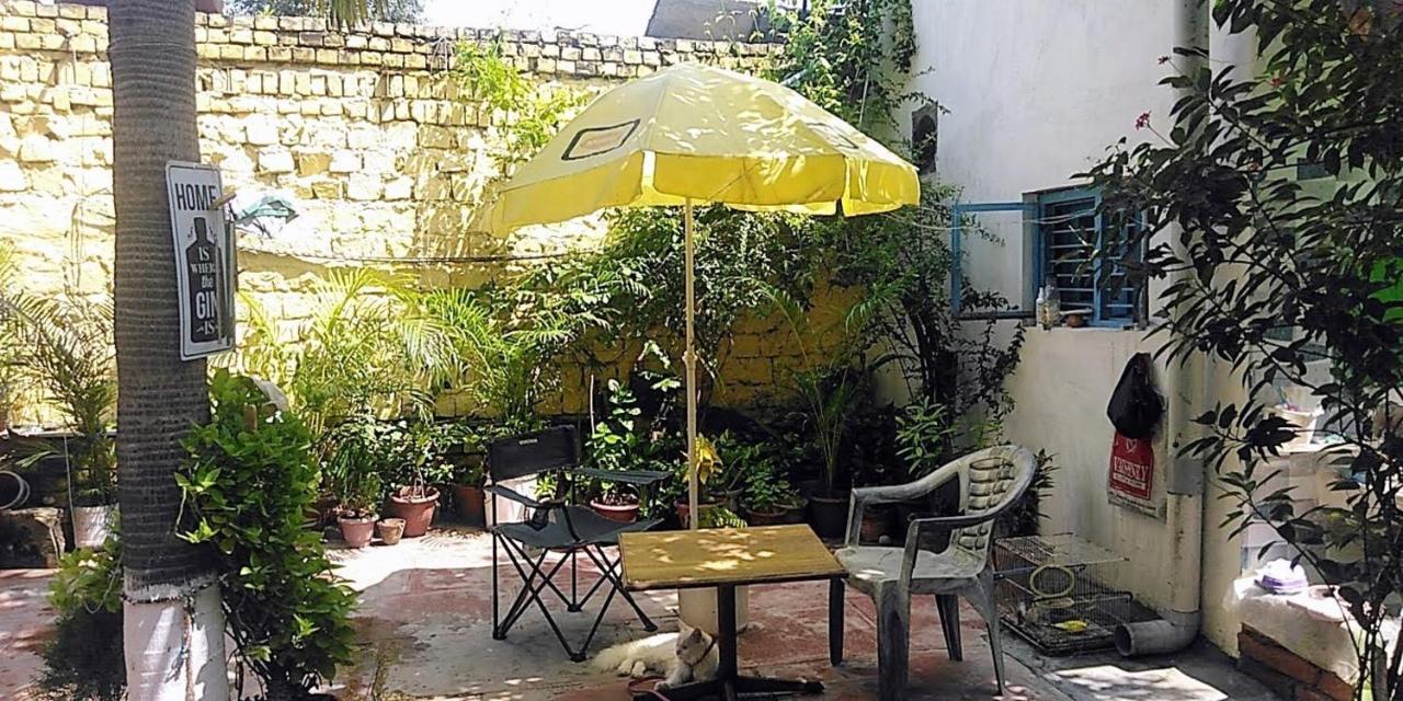 Zigzag Homestay Agra  Exteriör bild
