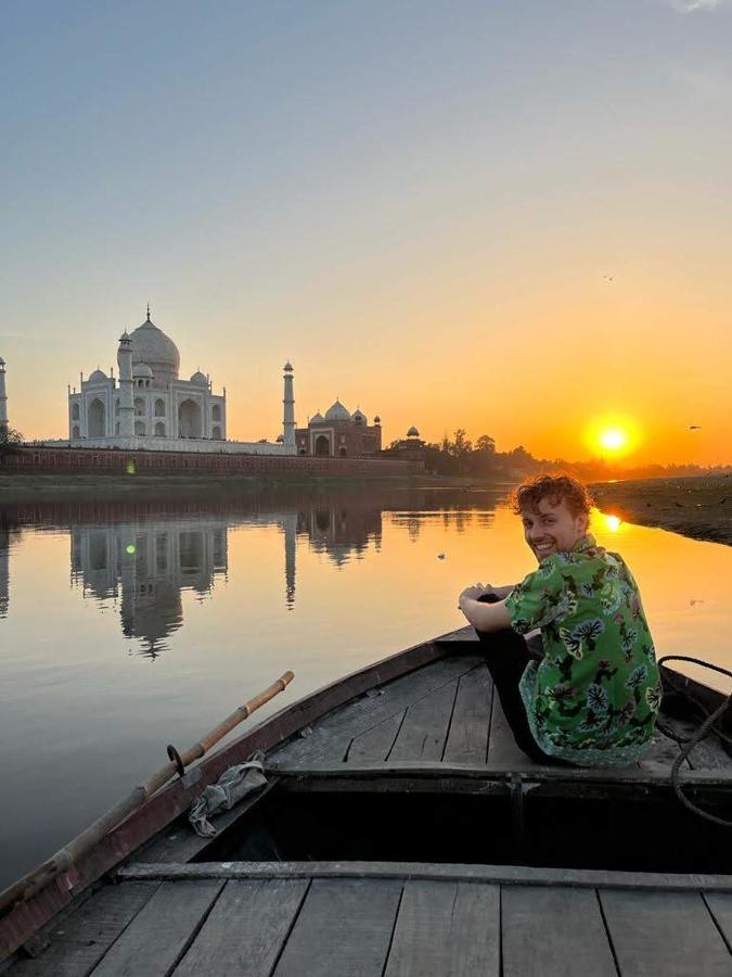 Zigzag Homestay Agra  Exteriör bild