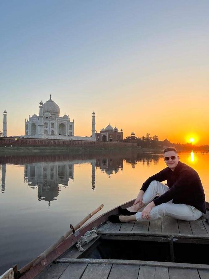 Zigzag Homestay Agra  Exteriör bild