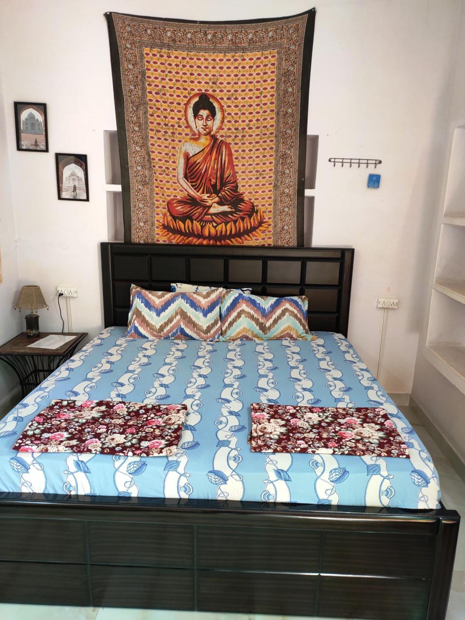 Zigzag Homestay Agra  Exteriör bild