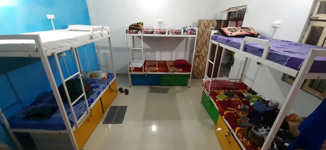 Zigzag Homestay Agra  Exteriör bild